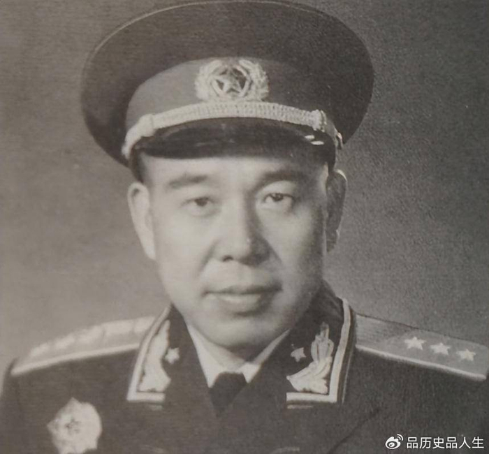 有三位名将曾任职13兵团司令员,除了程子华,另外俩人是谁?|第13兵团|将军|黄永胜|野战军|第四野战军_新浪新闻