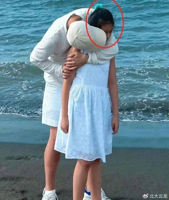 大S女儿汪希玥:目睹妈妈离世,回来时目光失神,想回到父亲身边|徐熙媛|小玥儿|汪小菲|父母|儿女_新浪新闻