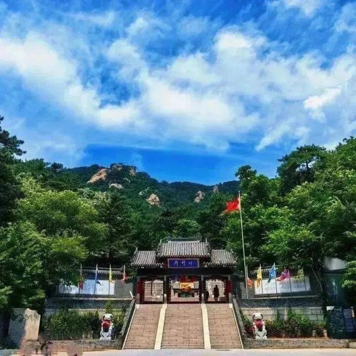 我是鞍山千山 辽宁众山带头大哥正是在下