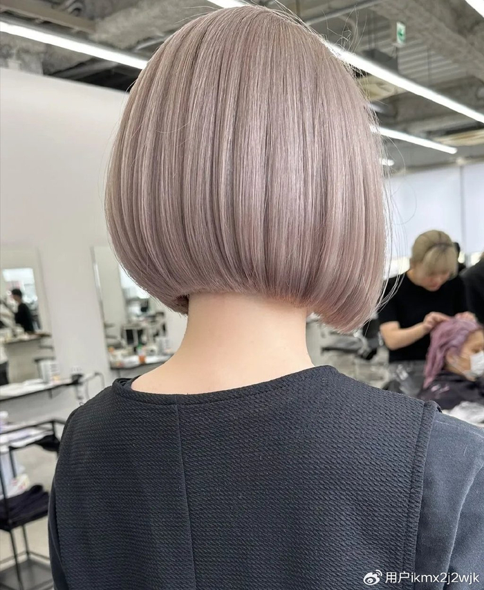 波波头发型,永不过时的经典之选