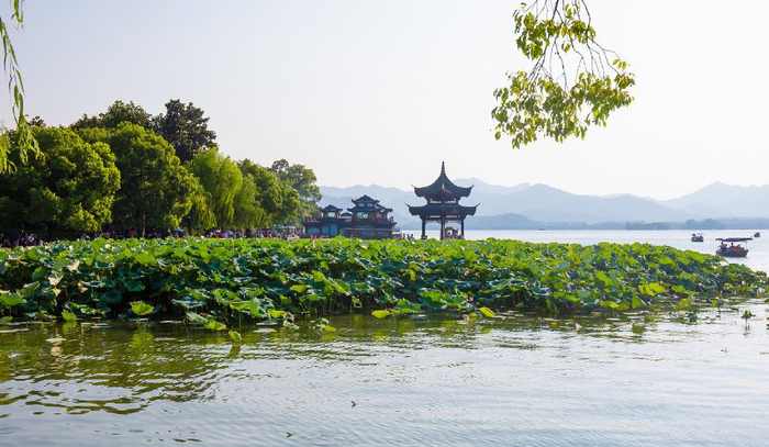 向参加亚运会的外国运动员介绍几个杭州最美的景点|西湖|景点|亚运会