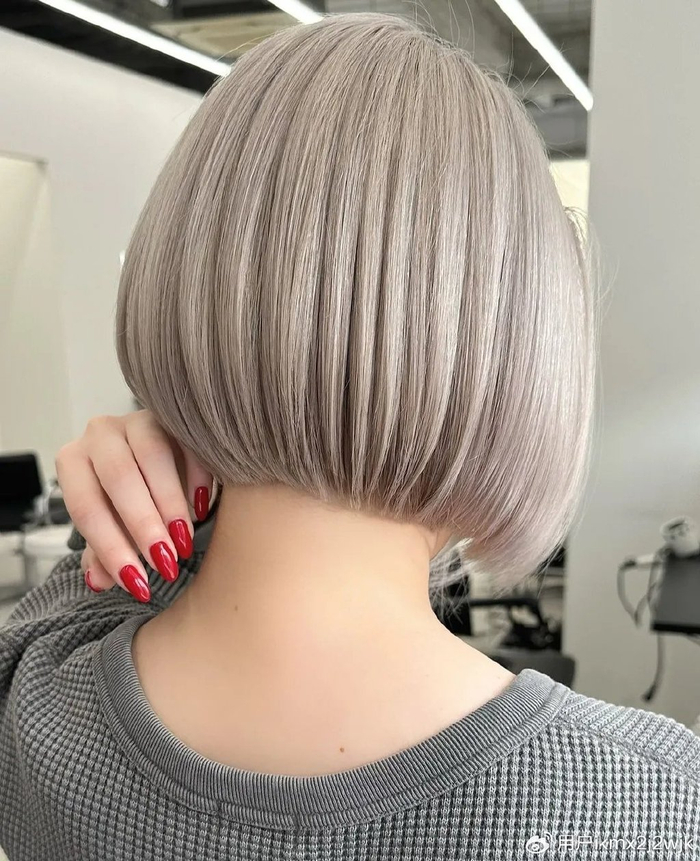 波波头发型,永不过时的经典之选|发型|直发|女性_新浪新闻