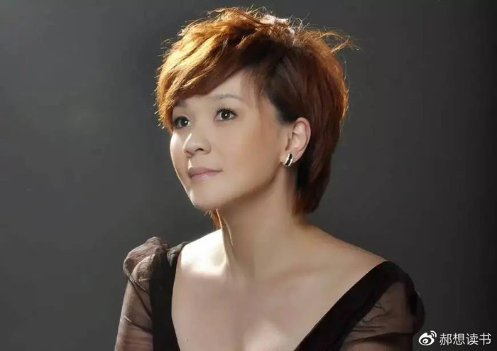 7年之后柯以敏向被她骂过的超女道歉网友的点评很犀利
