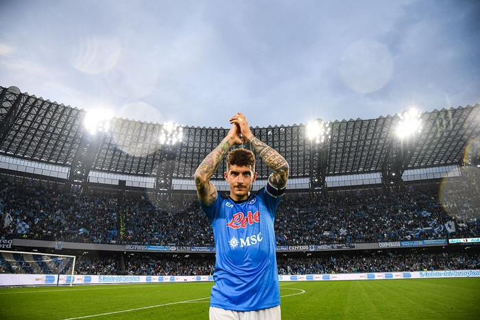 迪洛伦佐杰出的意甲赛季……|赛季|迪洛伦佐|右后卫_新浪新闻