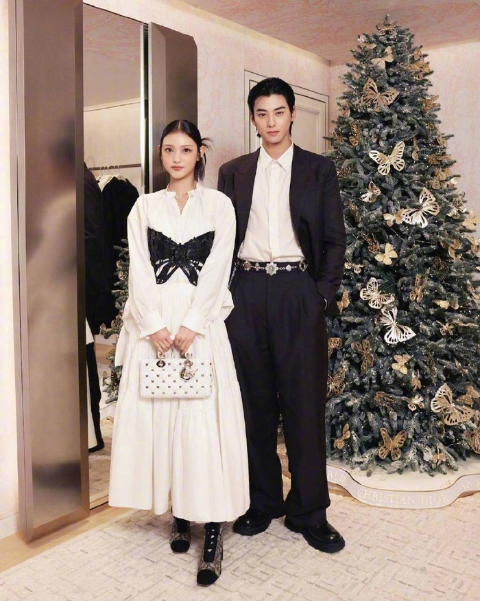 车银优haerin合照美女帅哥同框真是太养眼了