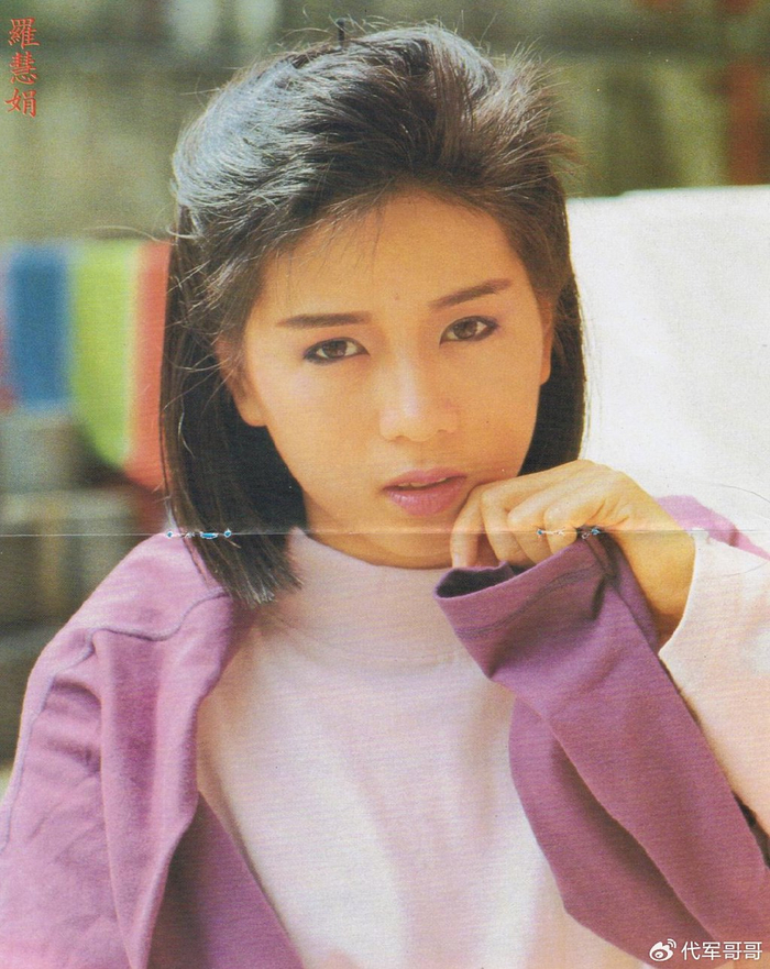 她是周星驰的一生所爱,33岁意外失聪,45岁因癌症不幸去世