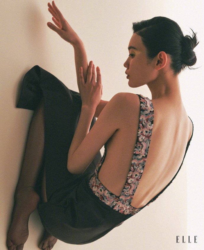 奚梦瑶ellesingaporeoctober2023新加坡版十月刊