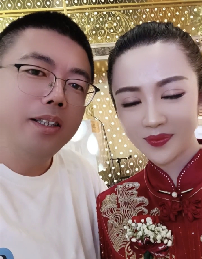 刘能儿子王亮再办婚礼温美玲穿红色喜服艳压全场特地请秧歌队