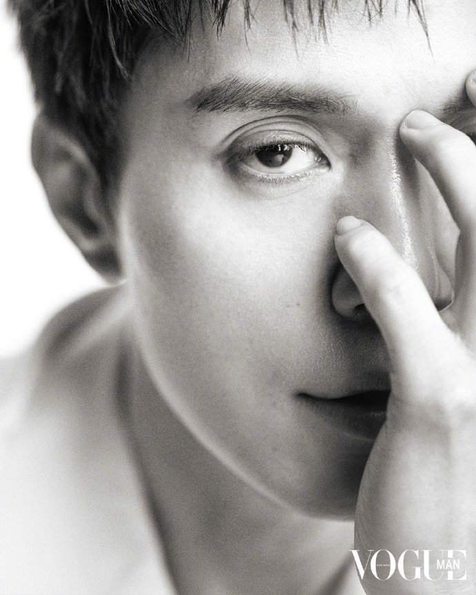 李栋旭 vogue man hk 四月刊封面人物