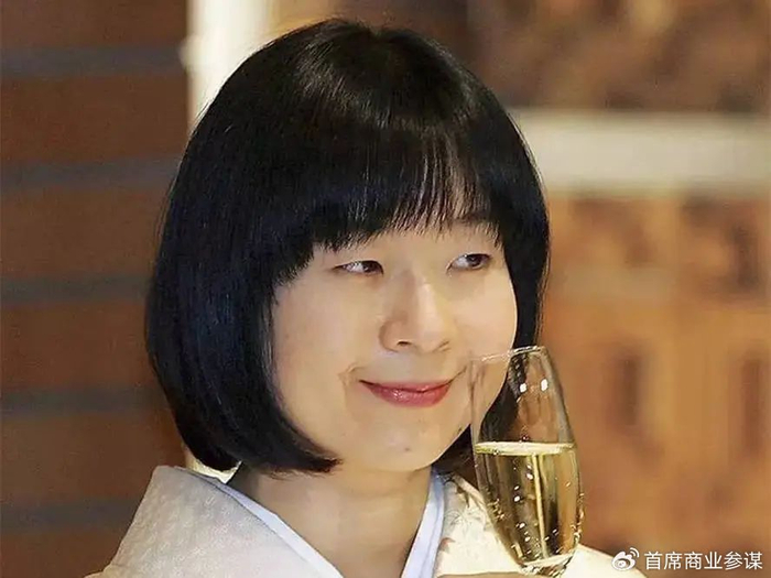 月薪7000日本天皇独生女沦为打工人