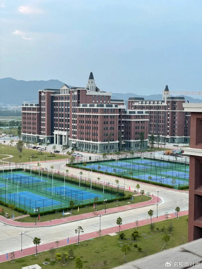 江门校区学院简介广州华立学院(原广东工业大学华立学院)建于1999年