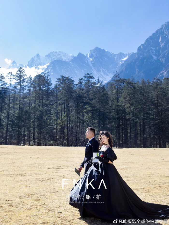 雪山见证爱惨了丽江云杉坪婚纱照|云杉坪|婚纱照|丽江_新浪新闻