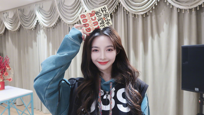 辞旧迎新幸福如意snh48teamhii恭祝大家