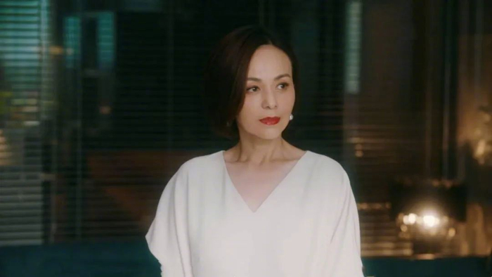 她演了大半辈子坏女人,如今53岁强势翻红