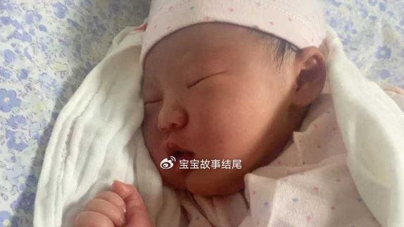 婴儿吐舌头，是“聪明”还是“肺炎”？早知道越好
