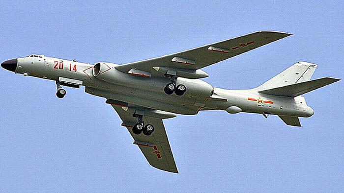 轰-6K轰炸机有多强？跻身世界十大轰炸机排名，号称“空中战神”