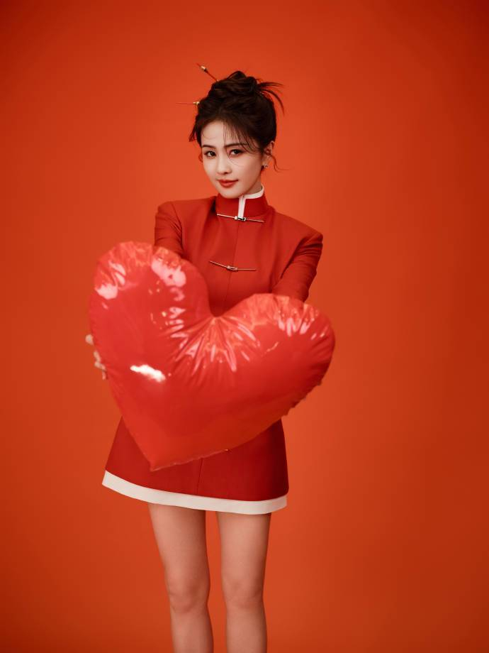 白鹿除夕新春营业照这套新中式风格好有年味儿