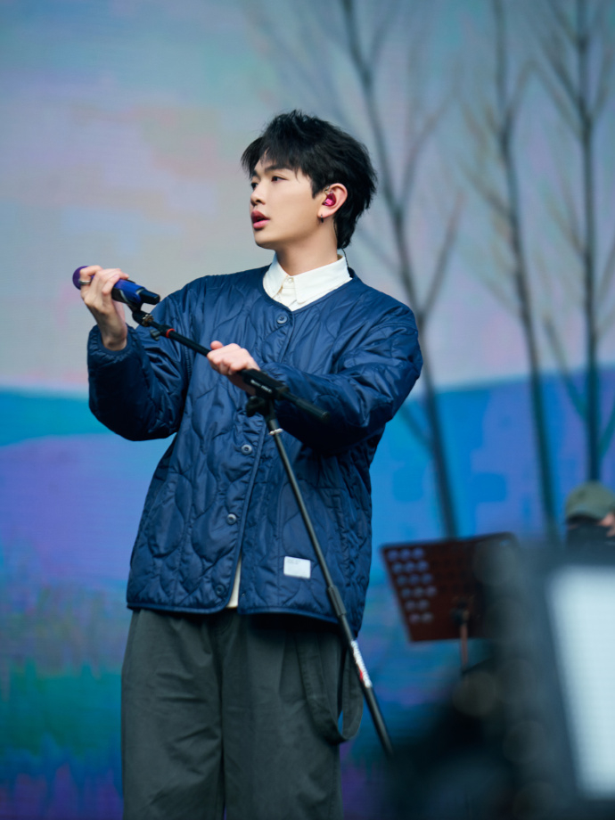 颜人中live版的我只能离开