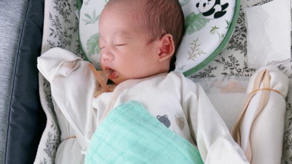 婴儿吐奶看似正常，却容易引起“夭折”，别人不说，也要清楚