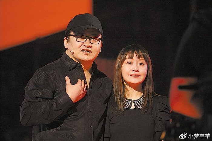 刘欢学员为李玟发声曝好声音节目黑幕那英姐姐用合同威胁她