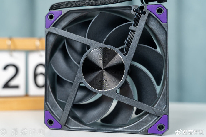 振华megacool巨风12cm机箱风扇 评测|振华|风扇|巨风_新浪新闻
