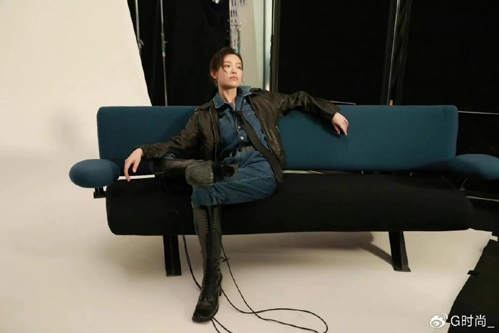 倪妮一图封神穿西装打领带也太帅了一身复古造型更是爆款穿搭