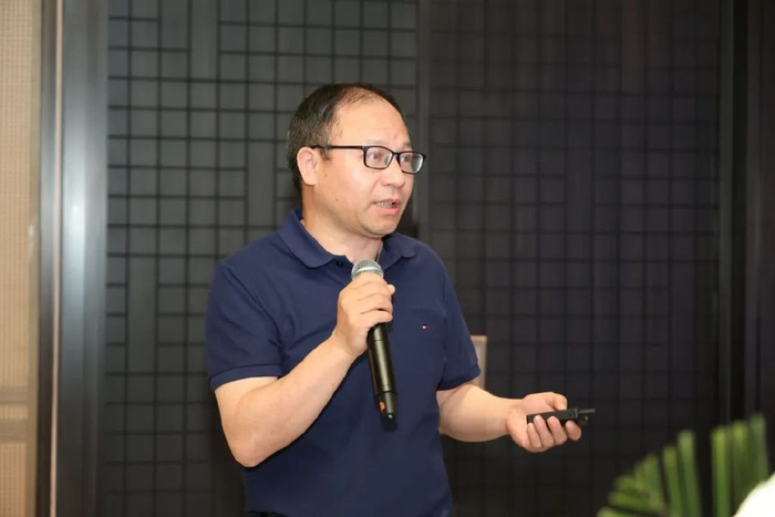 "未来,通过设计赋能,无缝产品市场还有更大开拓空间.