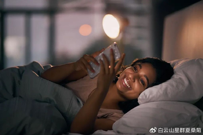 警惕!半夜起床千万别看钟,不然