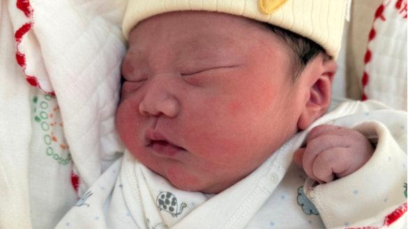 婴儿打鼾，是“鼻炎”还是“鼻塞”？90%家长都弄错
