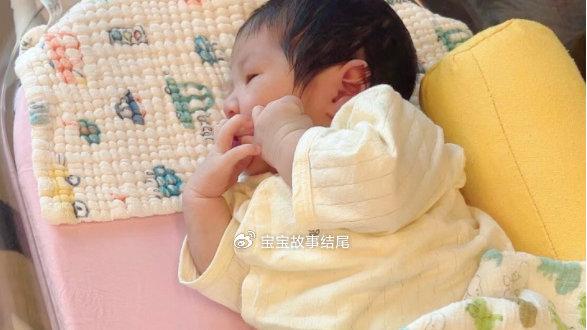 2个宝宝，一个睡眠好、一个睡眠差，一岁后差距明显
