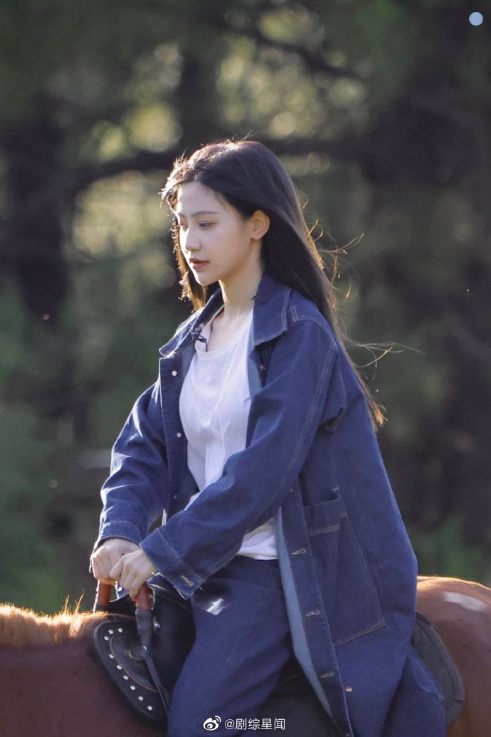 帅气好有活力 好阳光好夏天啊 怎么就能这么可爱这么好看啊我们袁一琦