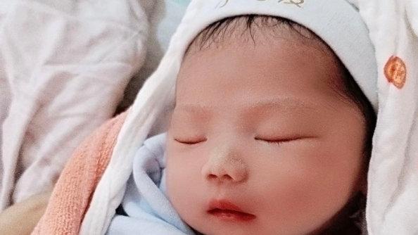 生完孩子，这3个信号在告诉你，宝宝是来“报恩”的
