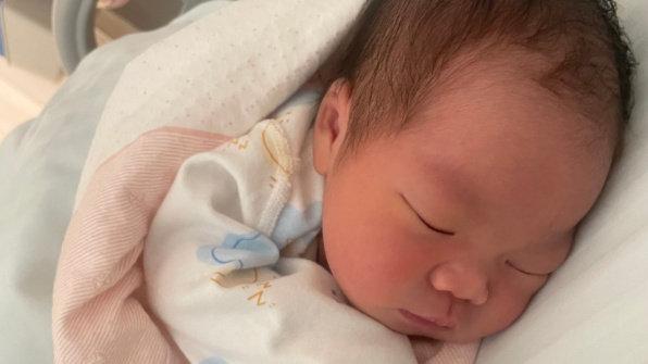 为何提倡多跟宝宝“说话”？这几个好处，妈妈早知道越好