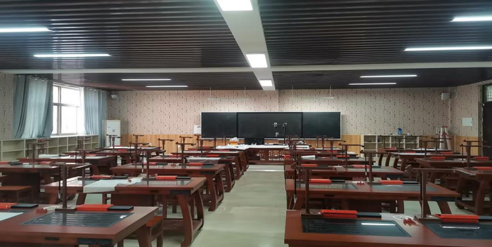 峄城区匡衡小学开展智慧书法教室设备使用培训