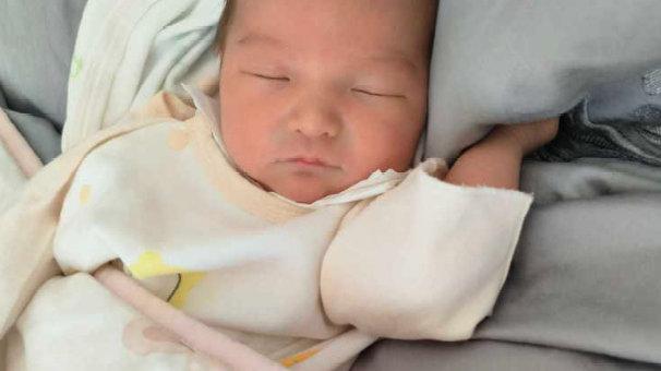 一个妈妈，若是幸福，宝宝大多有3个优点