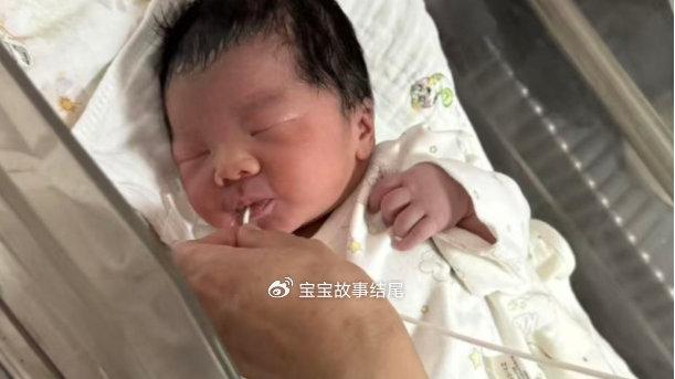 月嫂有这3个动作，坚决换人，再熟也不能留