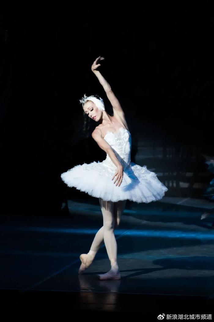 5.7 | 经典芭蕾舞剧《天鹅湖》俄罗斯国家古典模范芭蕾舞团再度绝美呈