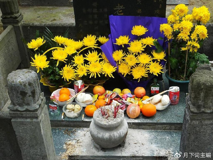 坟前生洞子孙穷坟后三物变富人并非迷信都是祖宗的经验