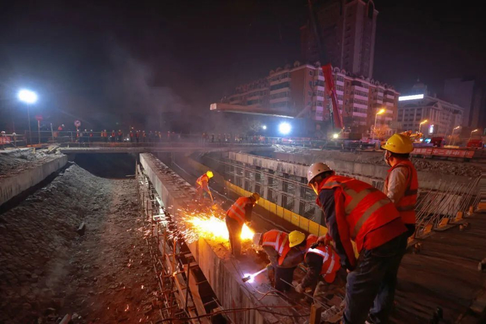 亚冬会保障项目——哈尔滨市西大桥维修改造工程封锁施工顺利完成|西