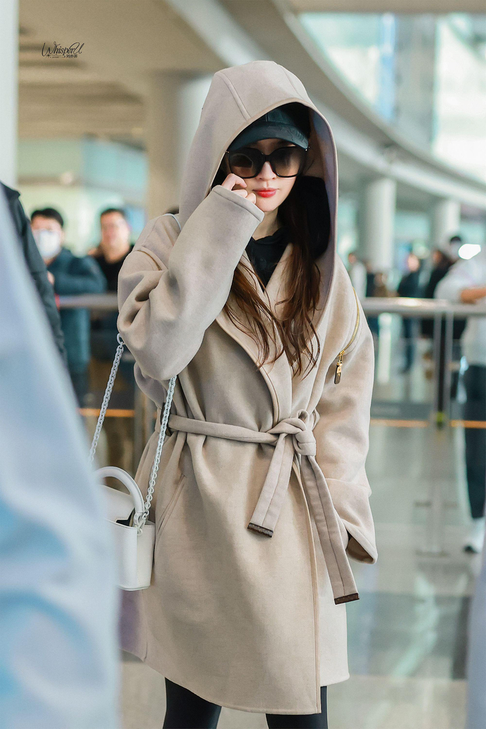 刘亦菲走路好飒