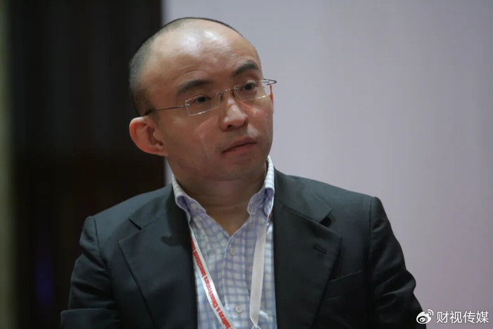 包凡出席华兴资本年会,“出来”后首次现身重大活动__财经头条__新浪财经