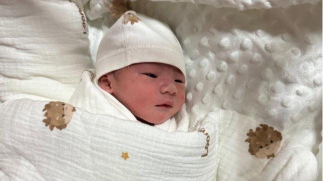 满月就“躺枪”，婴儿到底有多脆弱？这些禁忌家长要
