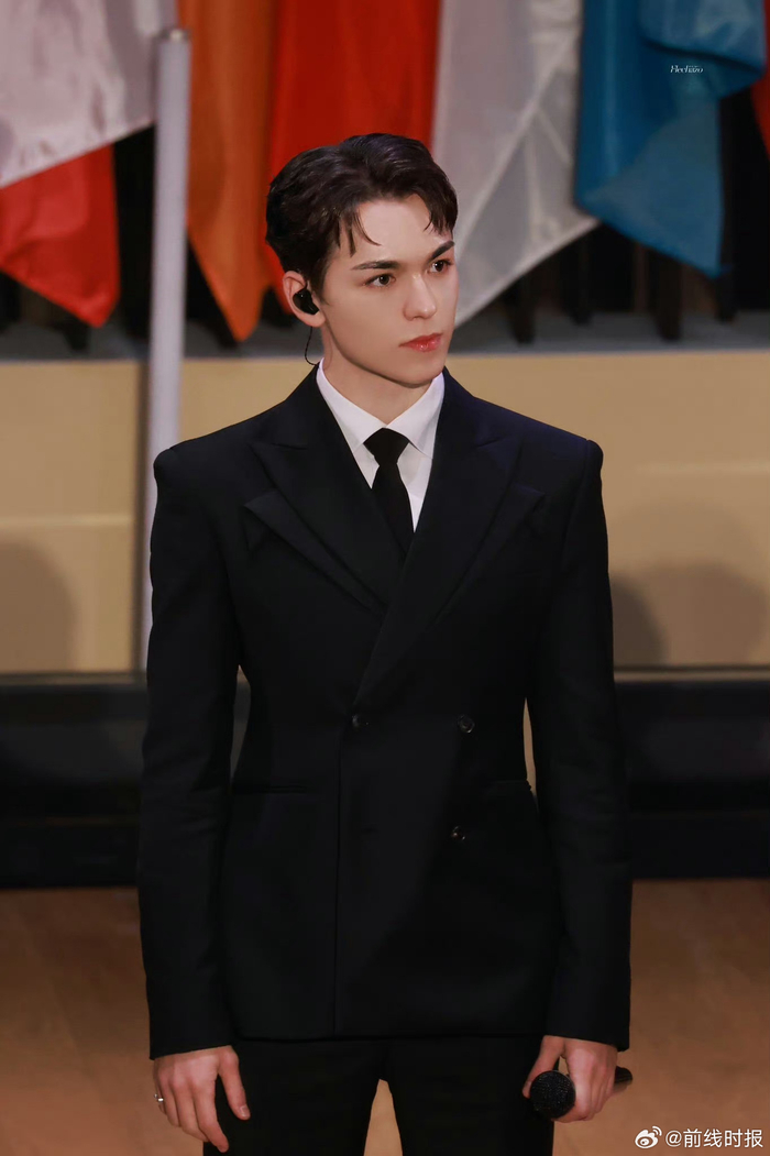 崔韩率/vernon 西装真的…帅哥们的大杀器…谁能顶得住