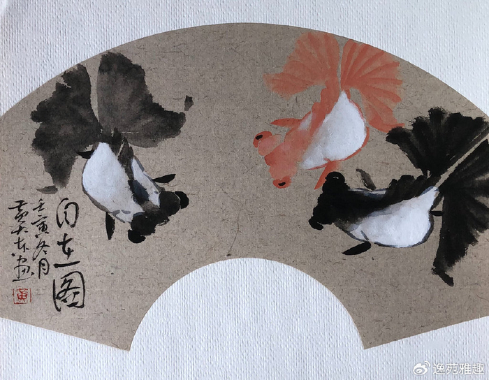 【画作赏析】墨海游鱼,绘就丰年瑞景,黄大东先生“鱼”画作赏析__财经头条__新浪财经