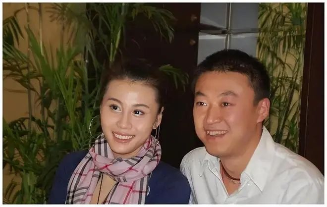 马琳与张宁益离婚12年：他迎娶瑜伽女神，她嫁给高管移居美国