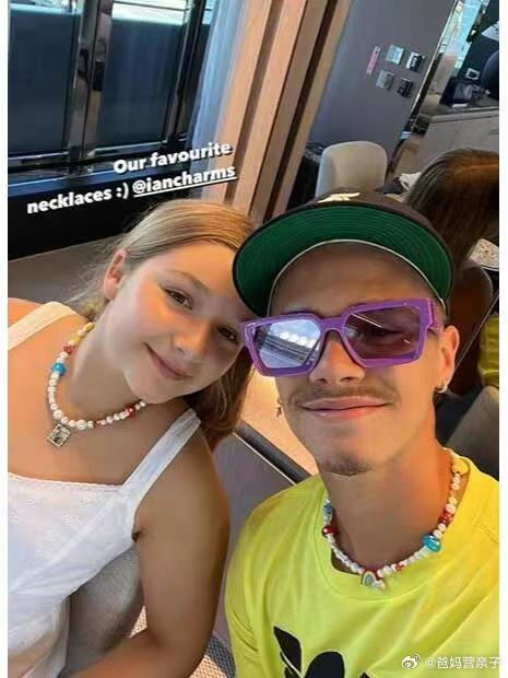 一家在度假次子罗密欧在伦敦训练陪女友昨天二哥发帖想你了哈皮