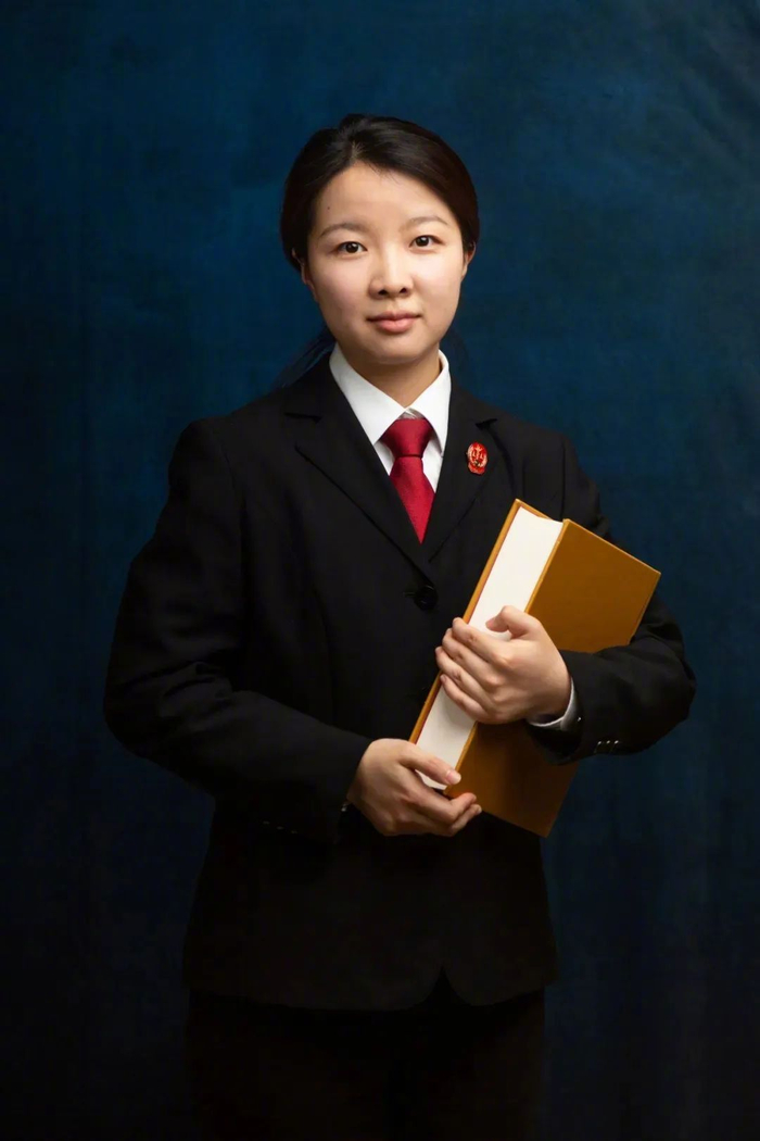 杨莹上海市第一中级人民法院商事审判庭三级法官助理来源:上海一中院