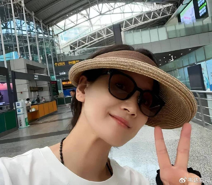 她本应光芒万丈