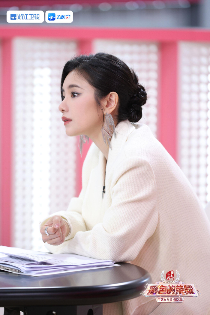 美商到位,美力加倍 美力发起人@张雨绮 @林允jelly @m孟佳j