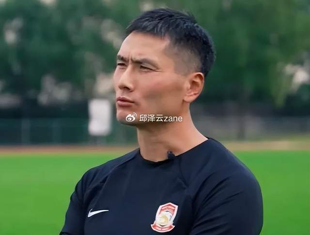 邵佳一是最佳人选！国足主帅二选一：3名中超土帅已报名！